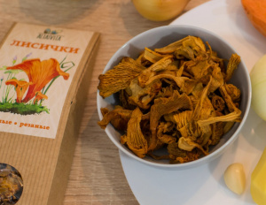 Грибы сушеные Лисички, 40 г. — фото